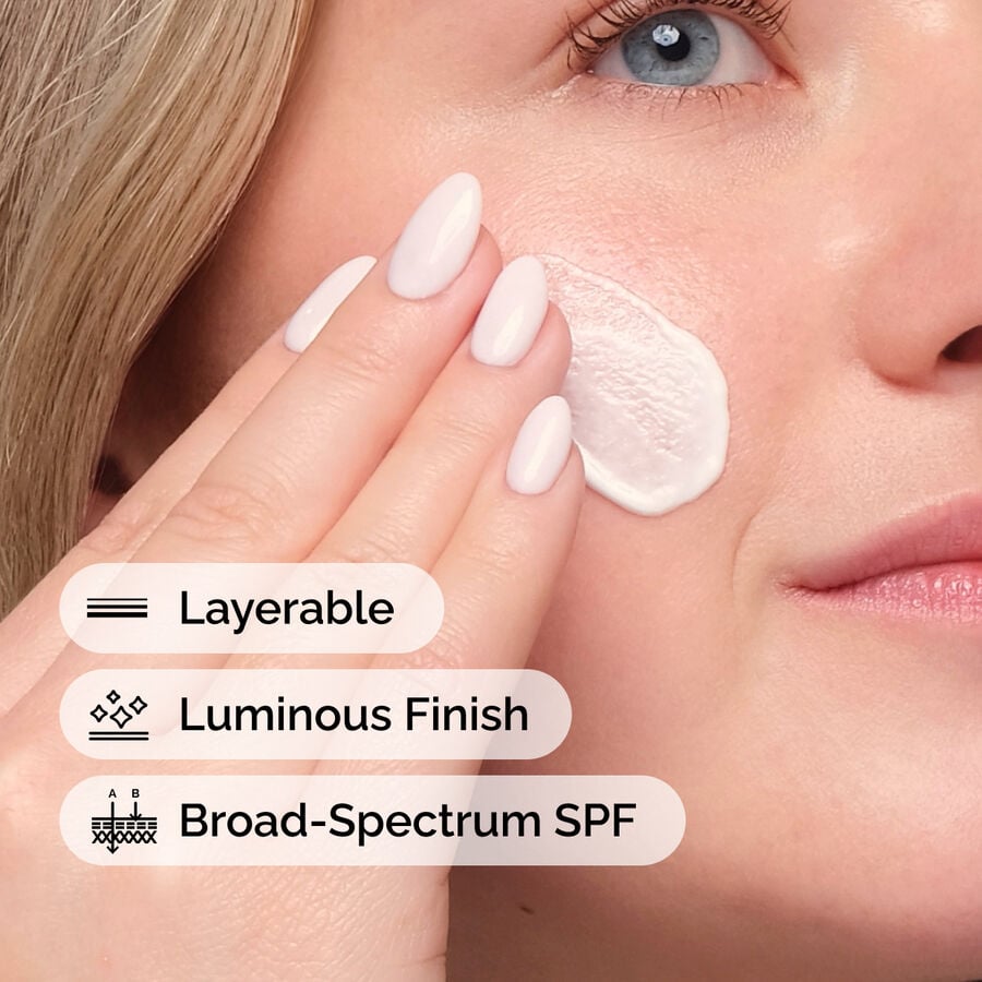 Lightweight Daily Sunscreen Fluid, Broad-Spectrum SPF 45